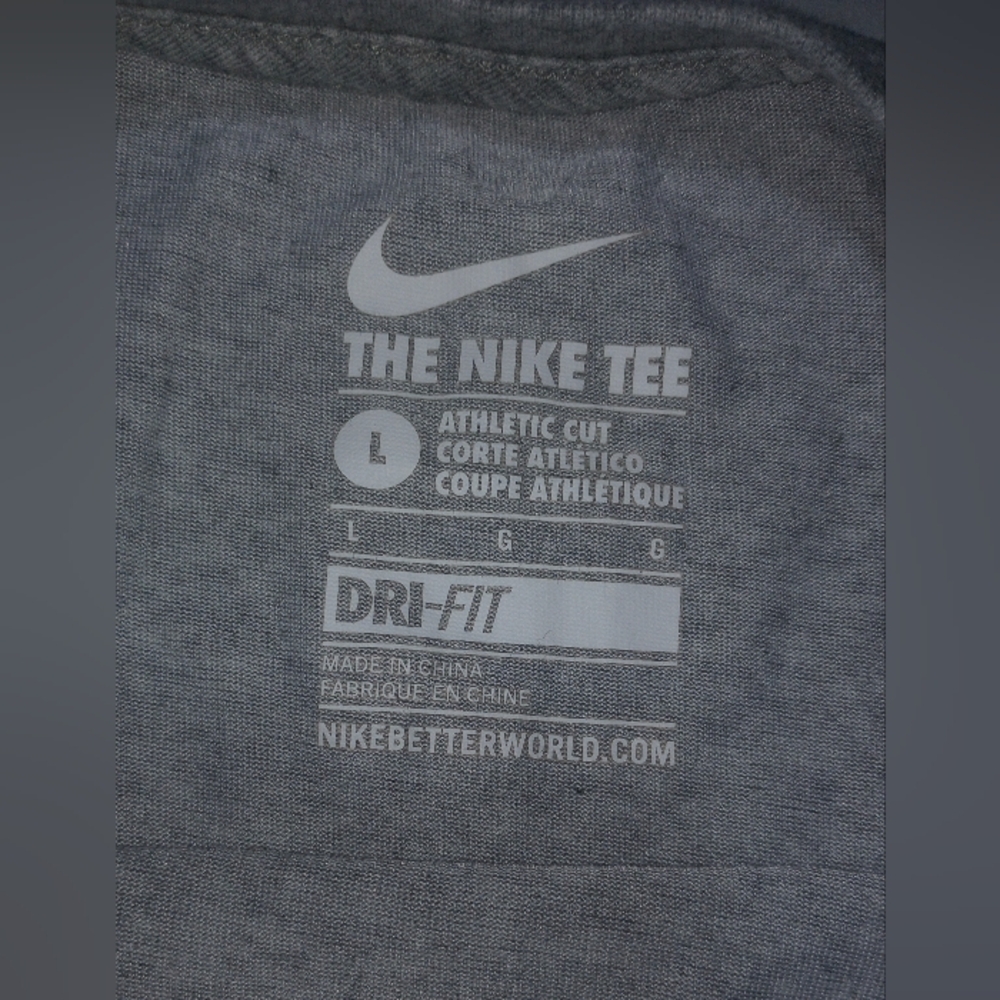 Nike Kobe Bryant KOBE 11 Easter Edition T-shirt Gray Mamba,Size L - Picture 3 of 3